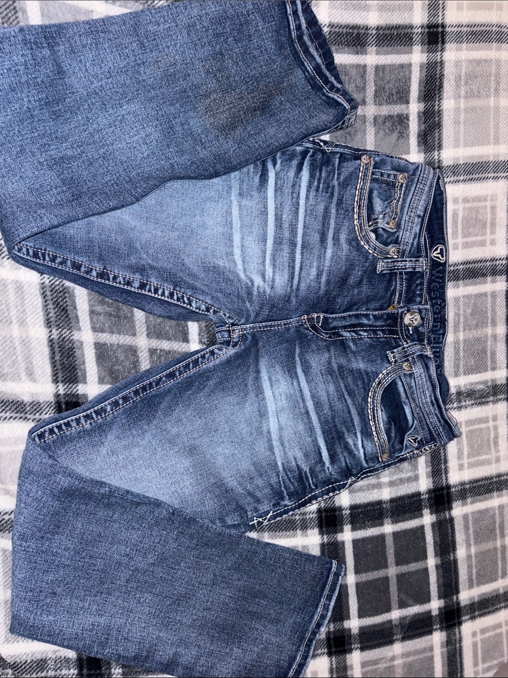 Vigoss Men Boot Cut Jeans in Blue Wash